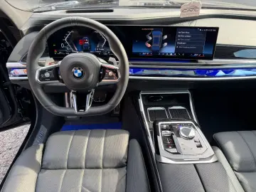 BMW 740 d xDrive M Sport Paket TV Kristall SkyLounge