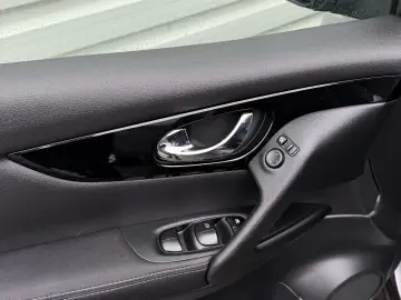 Nissan Qashqai 1.6 benzina 125.000 km de vanzare in RATE