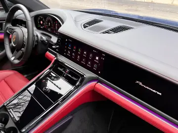 Porsche Panamera 4 Vollleder Adaptives Fahrwerk