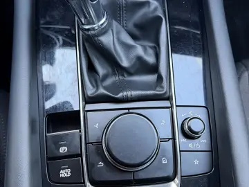 Mazda 3 1.8 diesel 2019 de vanzare in RATE FIXE