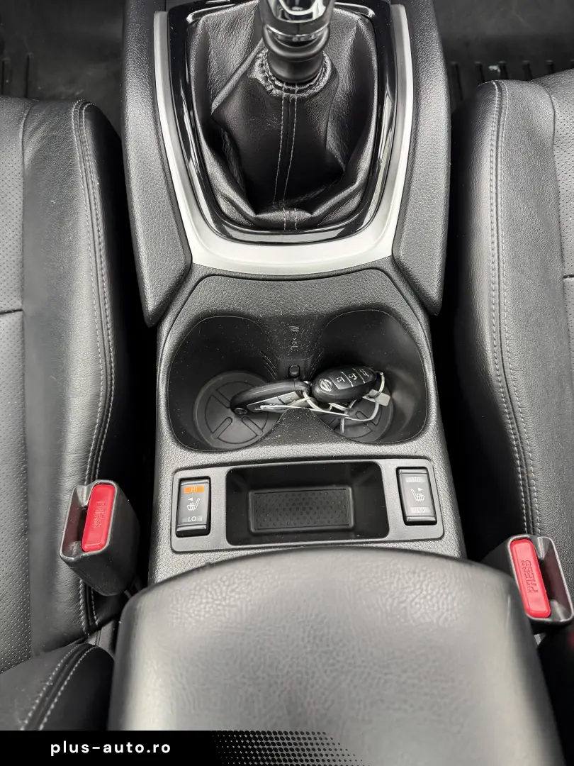 Nissan X-Trail Tekna 7 Locuri 1.6 diesel de vânzare in RATE