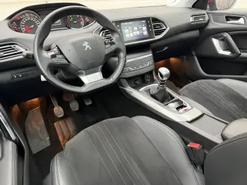 Peugeot 308 Allure 1.5 diesel de vanzare in RATE FIXE