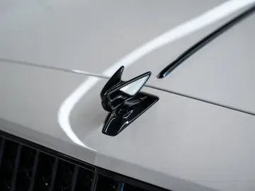 BENTLEY Flying Spur Azure V8
