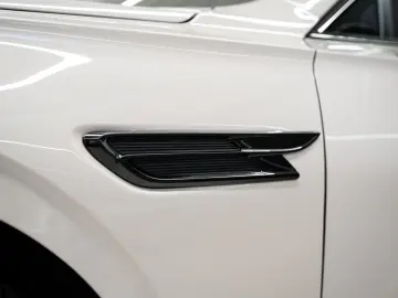 BENTLEY Flying Spur Azure V8