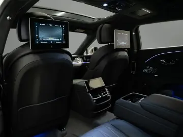 BENTLEY Flying Spur Azure V8