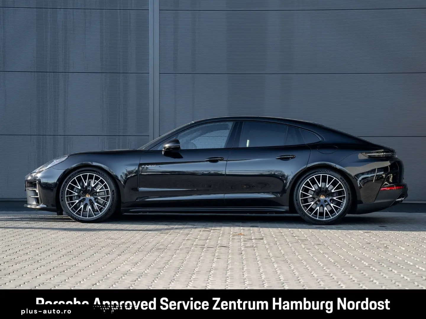 PORSCHE Panamera 4 E-Hybrid