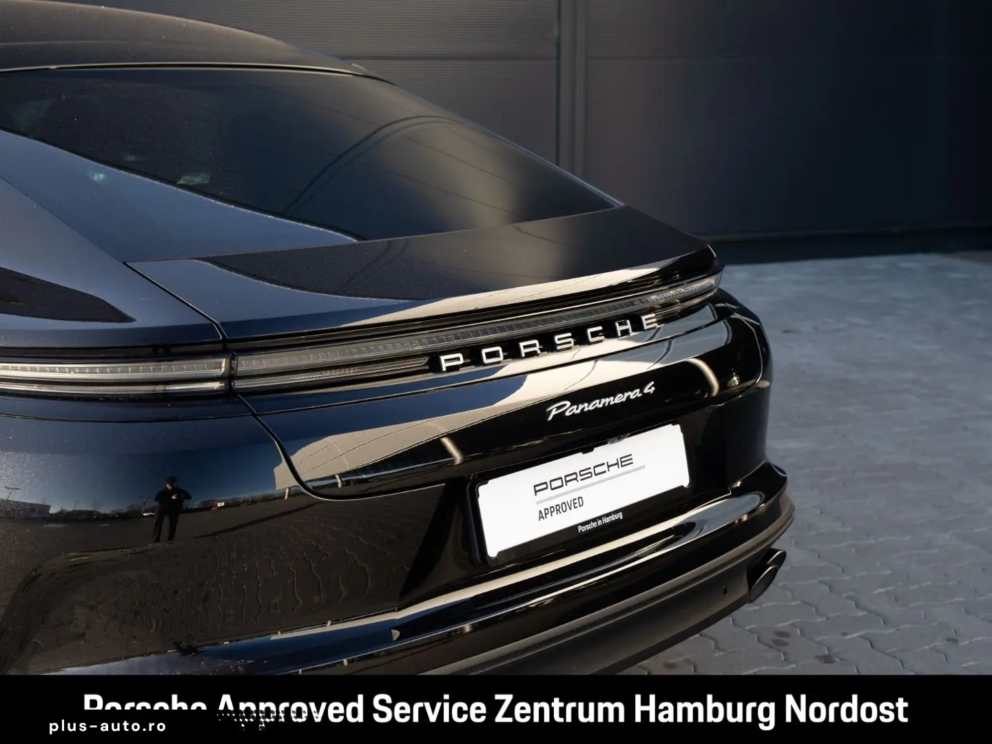 PORSCHE Panamera 4 E-Hybrid