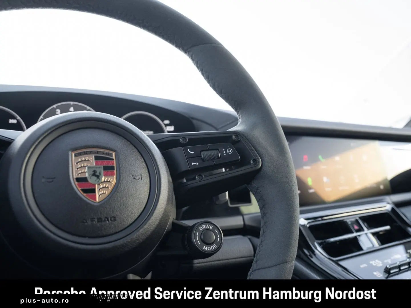 PORSCHE Panamera 4 E-Hybrid