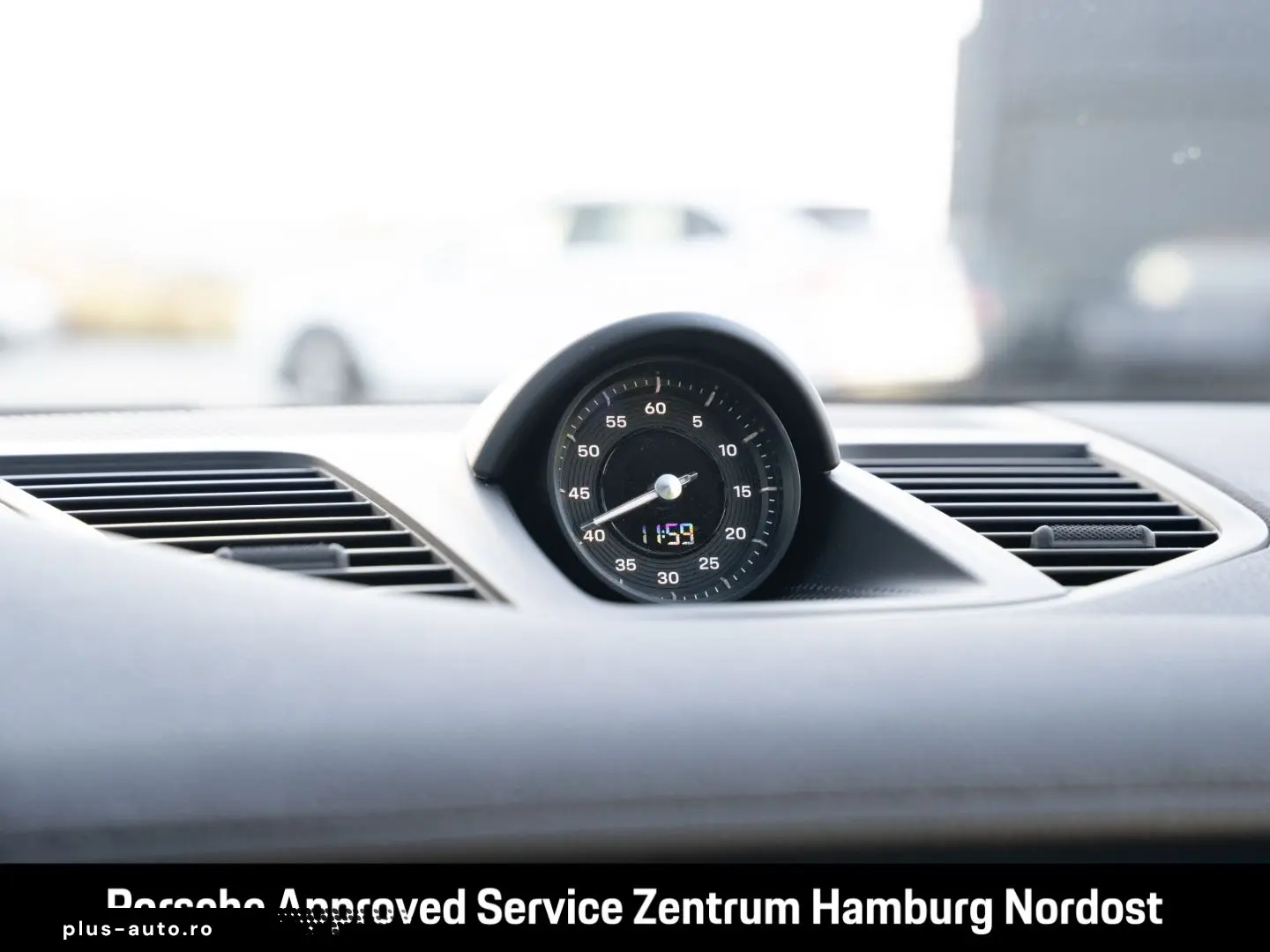 PORSCHE Panamera 4 E-Hybrid