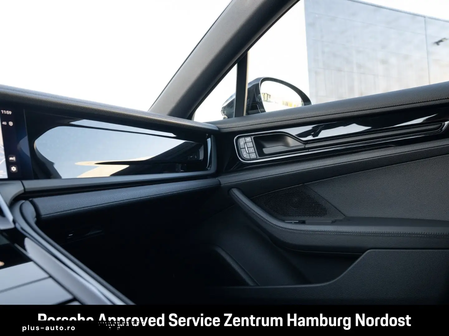 PORSCHE Panamera 4 E-Hybrid