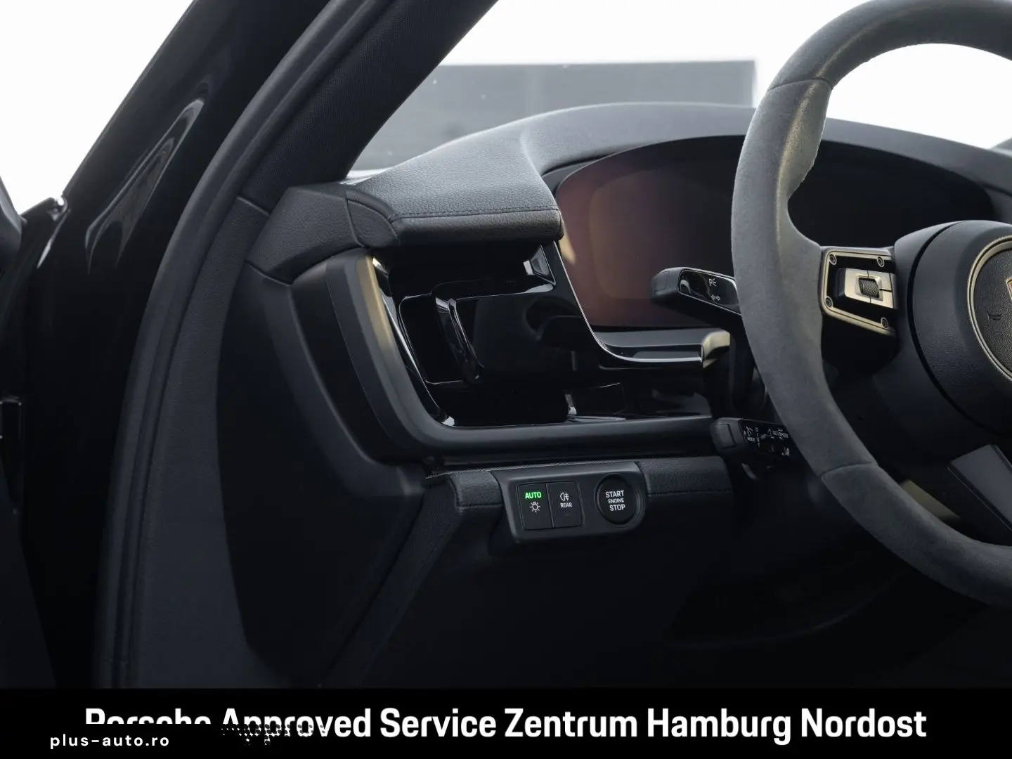 PORSCHE Panamera 4 E-Hybrid