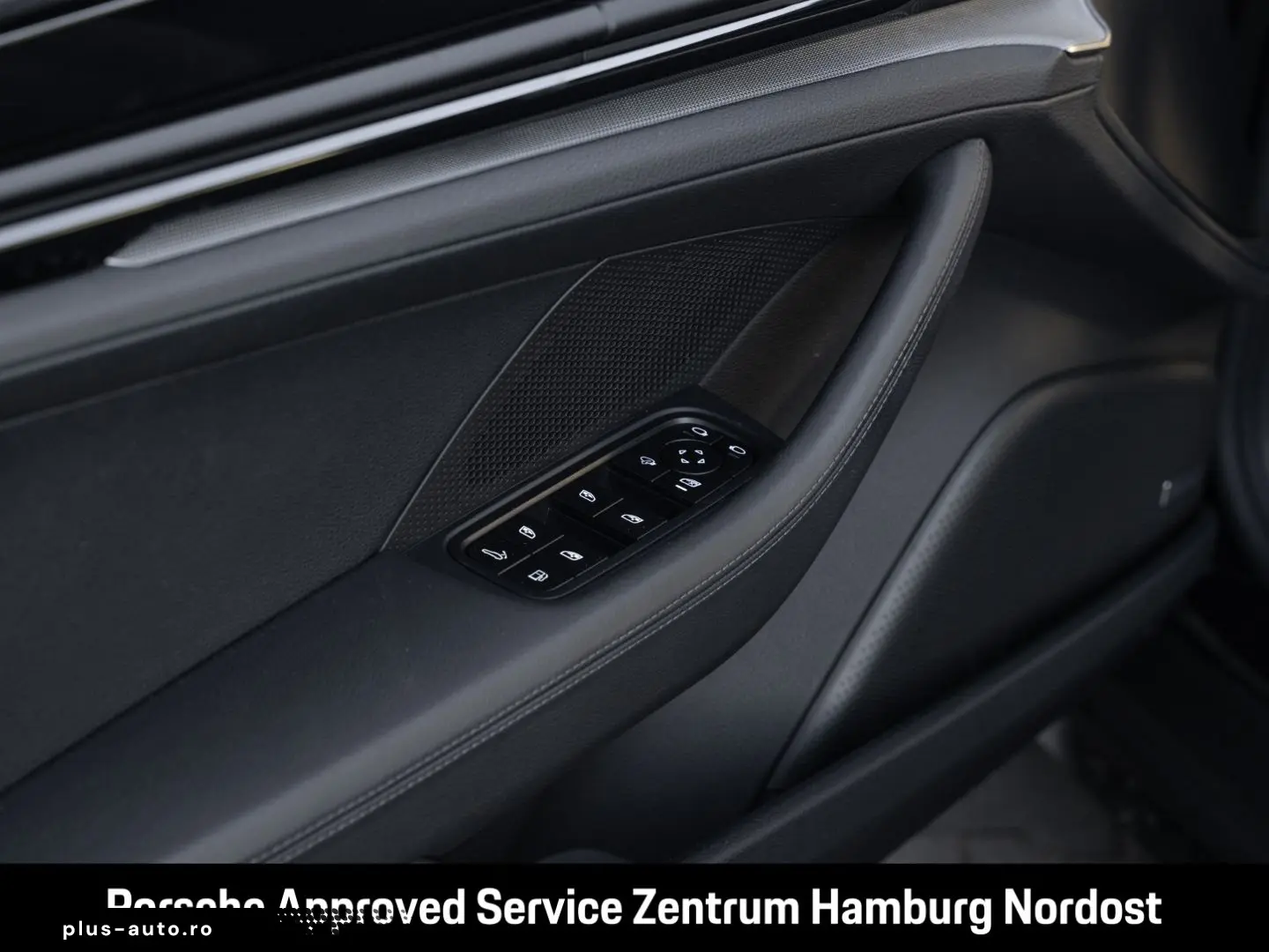 PORSCHE Panamera 4 E-Hybrid