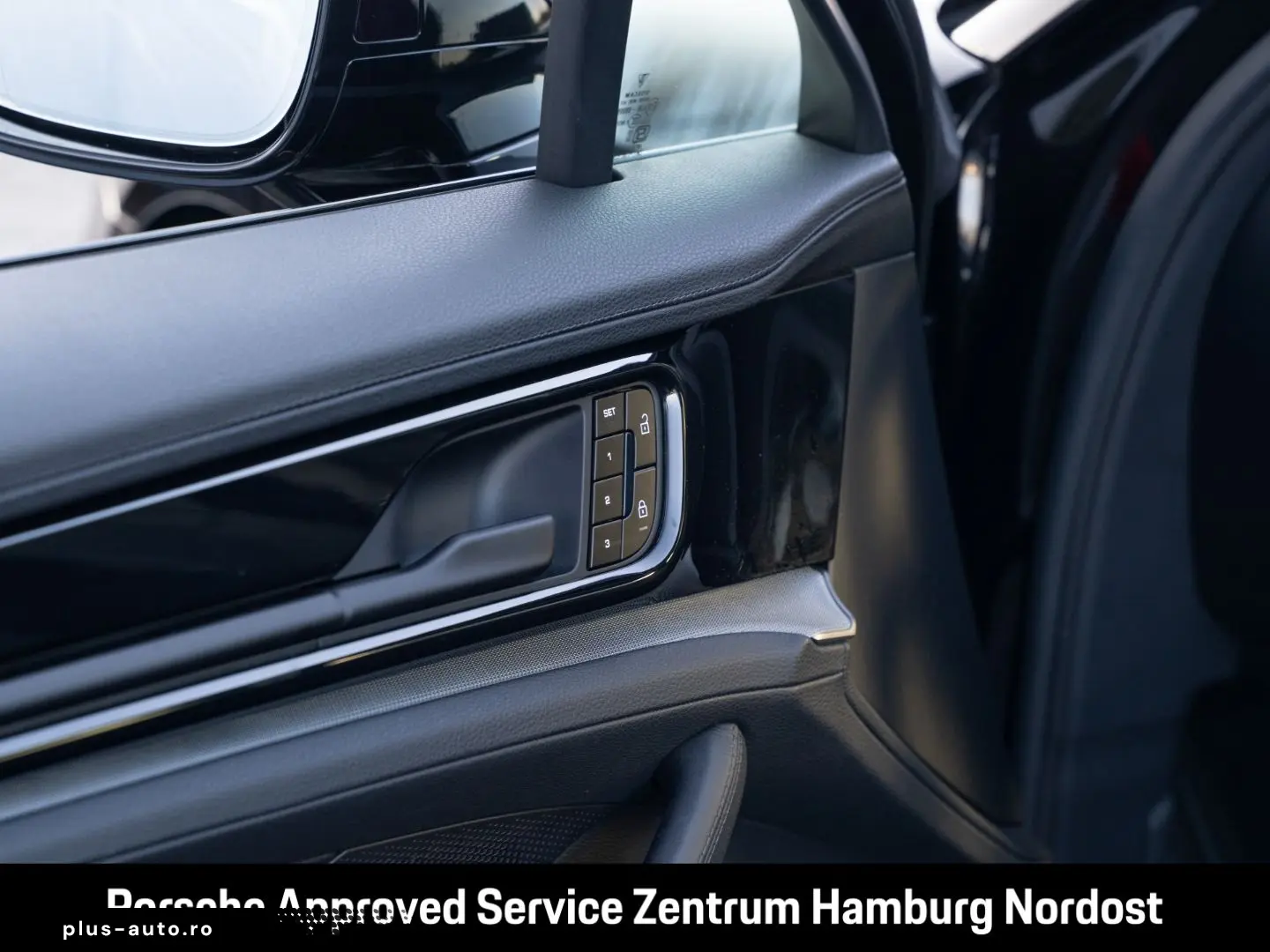 PORSCHE Panamera 4 E-Hybrid