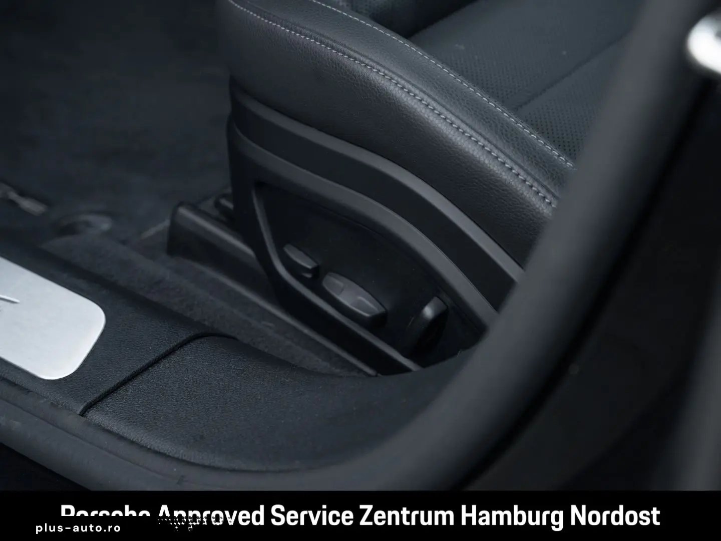 PORSCHE Panamera 4 E-Hybrid