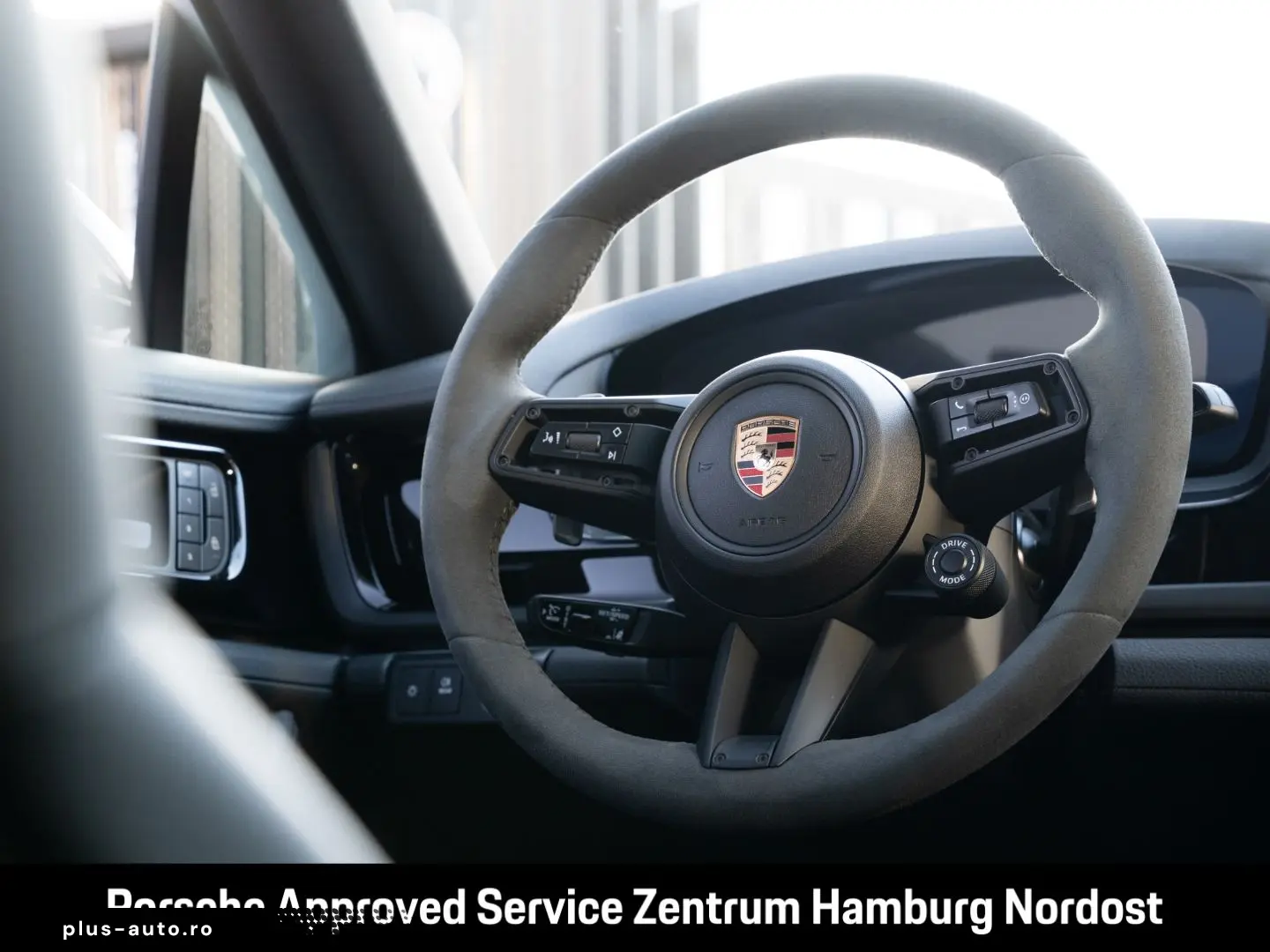 PORSCHE Panamera 4 E-Hybrid