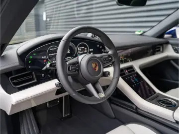 PORSCHE Taycan 4S Sport Turismo