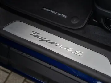 PORSCHE Taycan 4S Sport Turismo