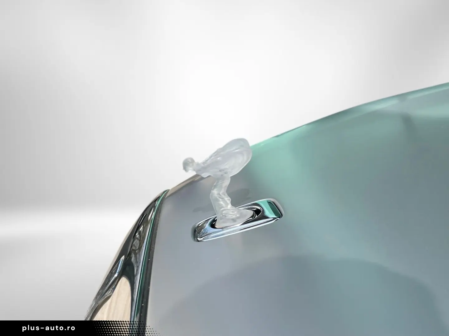 ROLLS ROYCE Spectre - Bespoke Starlight Shooting Star