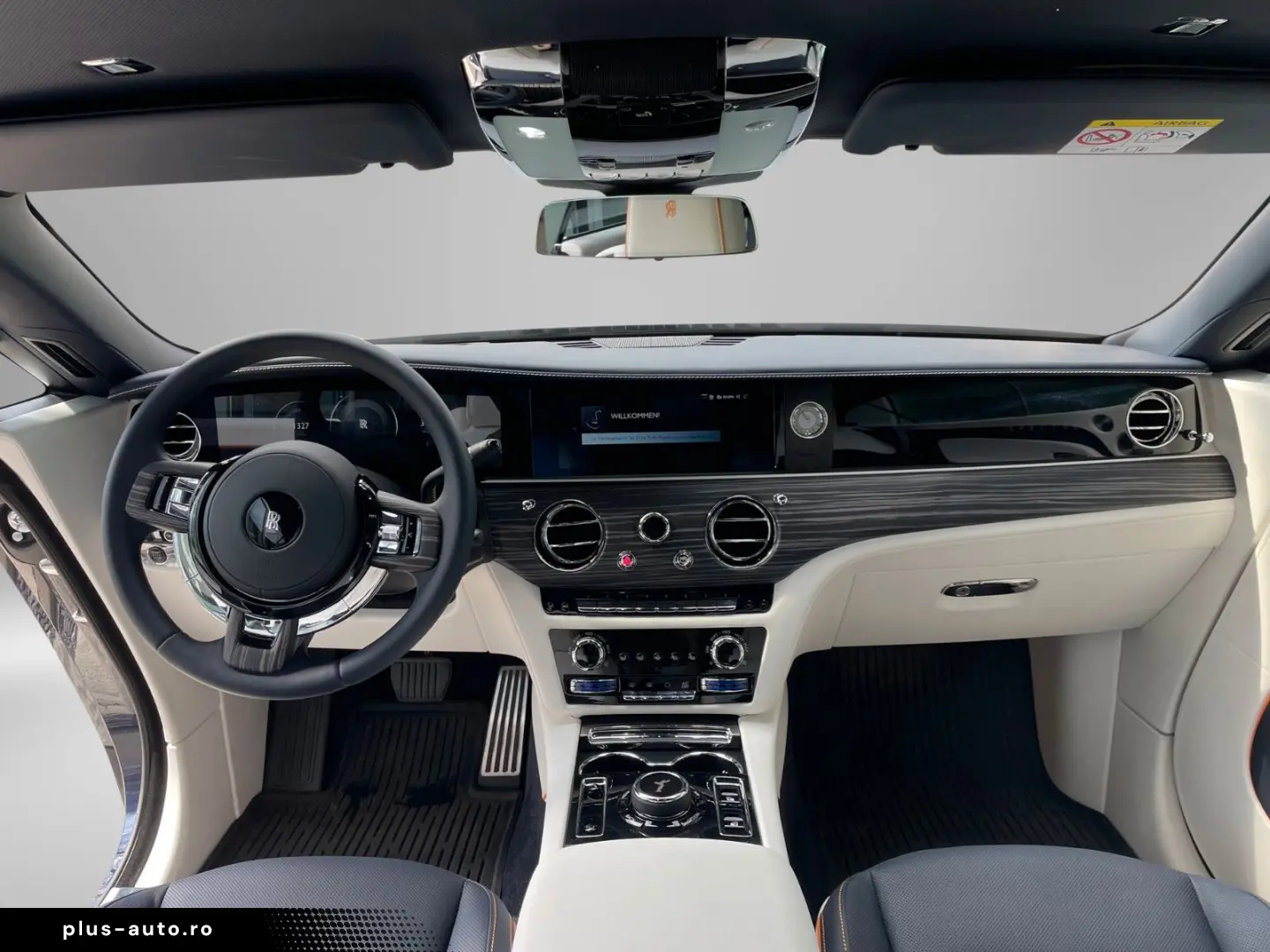 ROLLS ROYCE Spectre - Bespoke Starlight Shooting Star