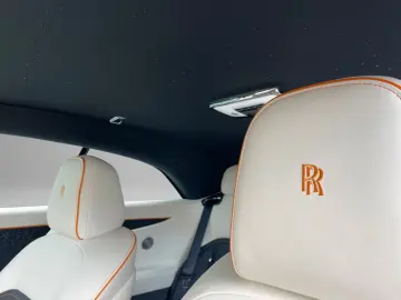 ROLLS ROYCE Spectre - Bespoke Starlight Shooting Star