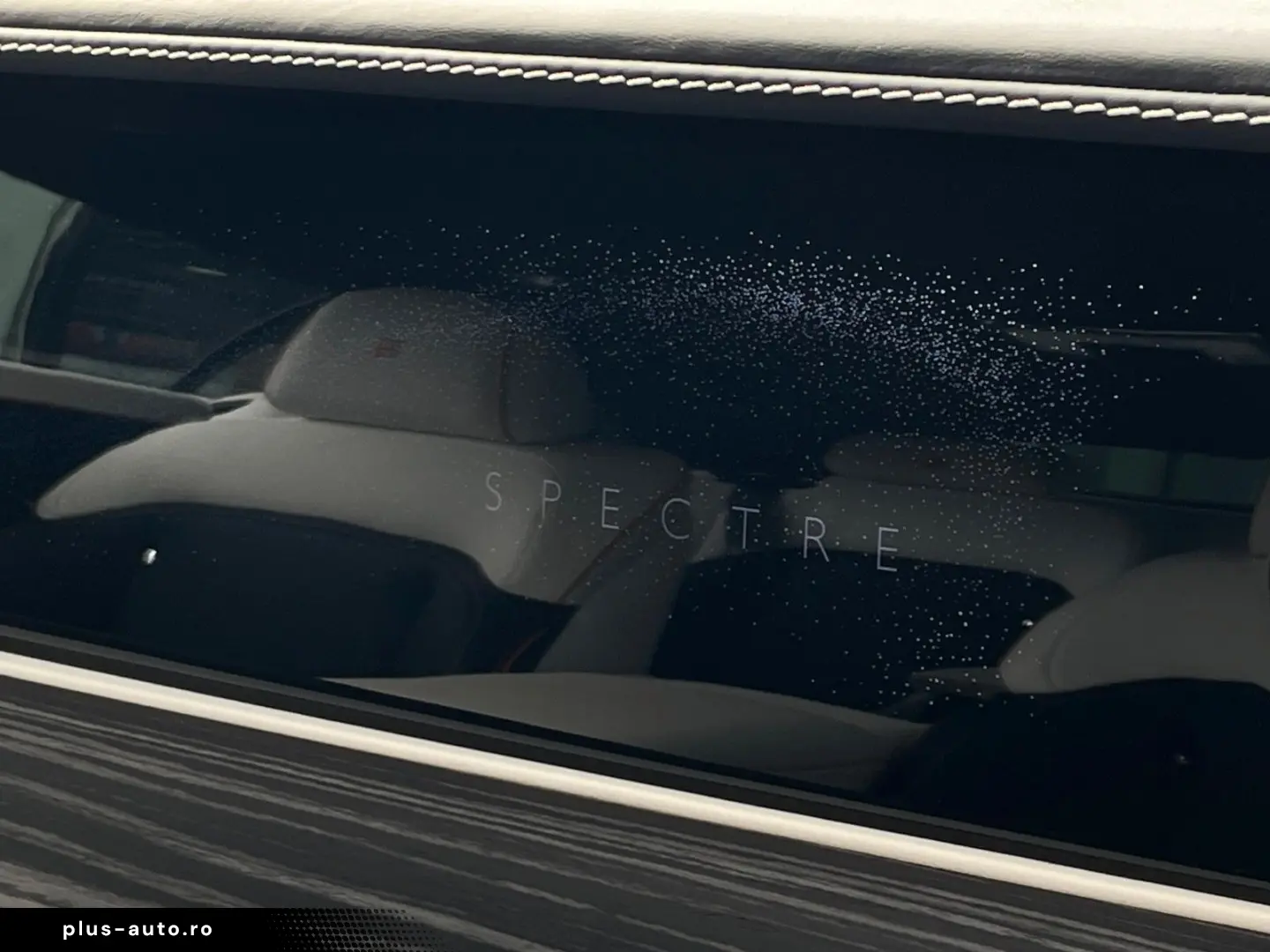 ROLLS ROYCE Spectre - Bespoke Starlight Shooting Star