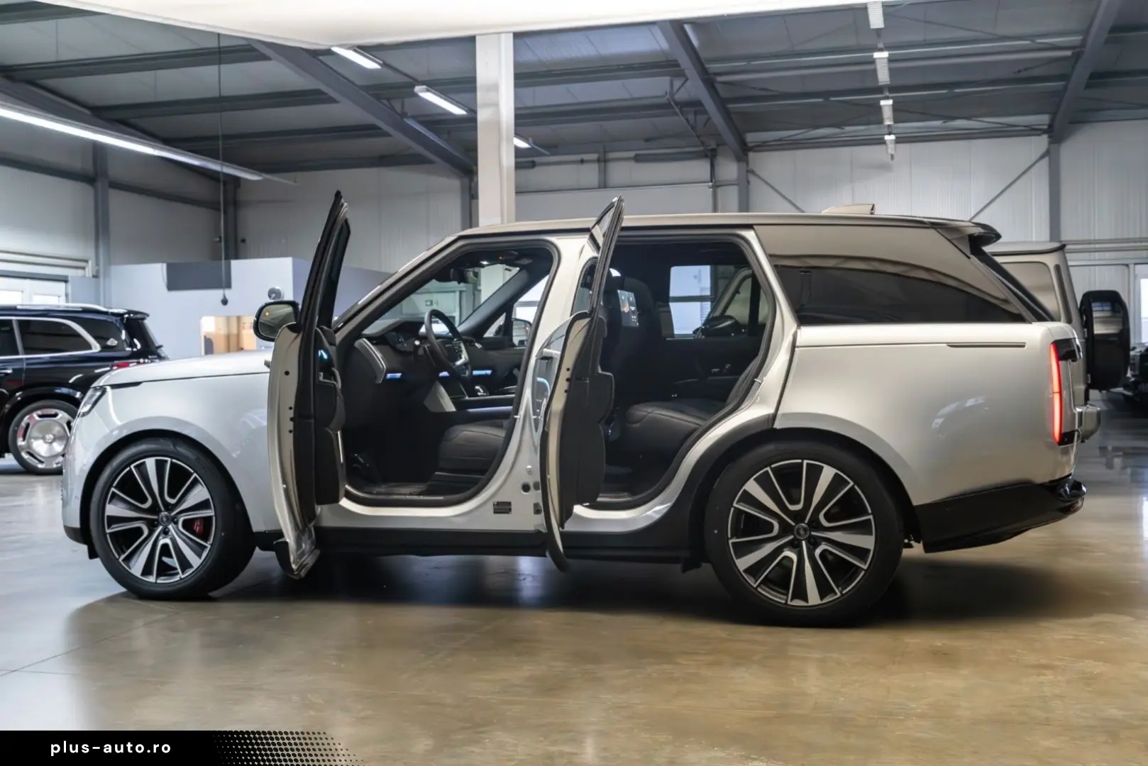 LAND ROVER Range Rover P615 SV SWB   Fond TV   Hot-Stone