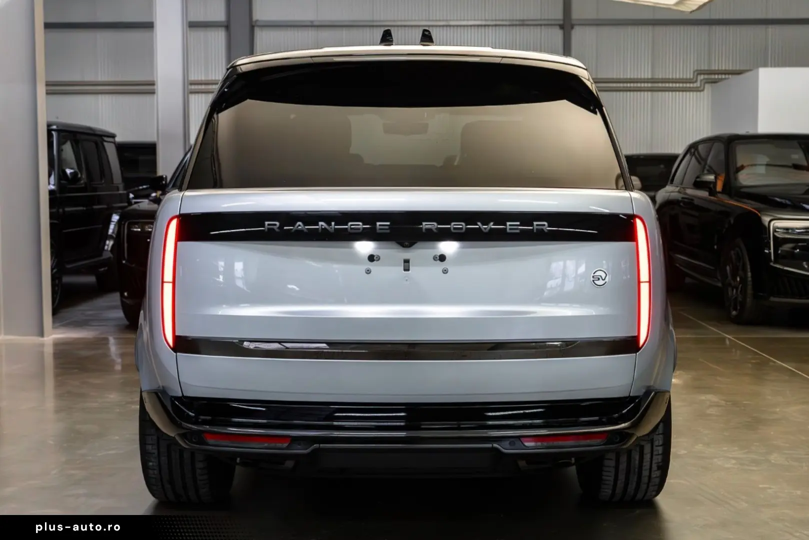 LAND ROVER Range Rover P615 SV SWB   Fond TV   Hot-Stone