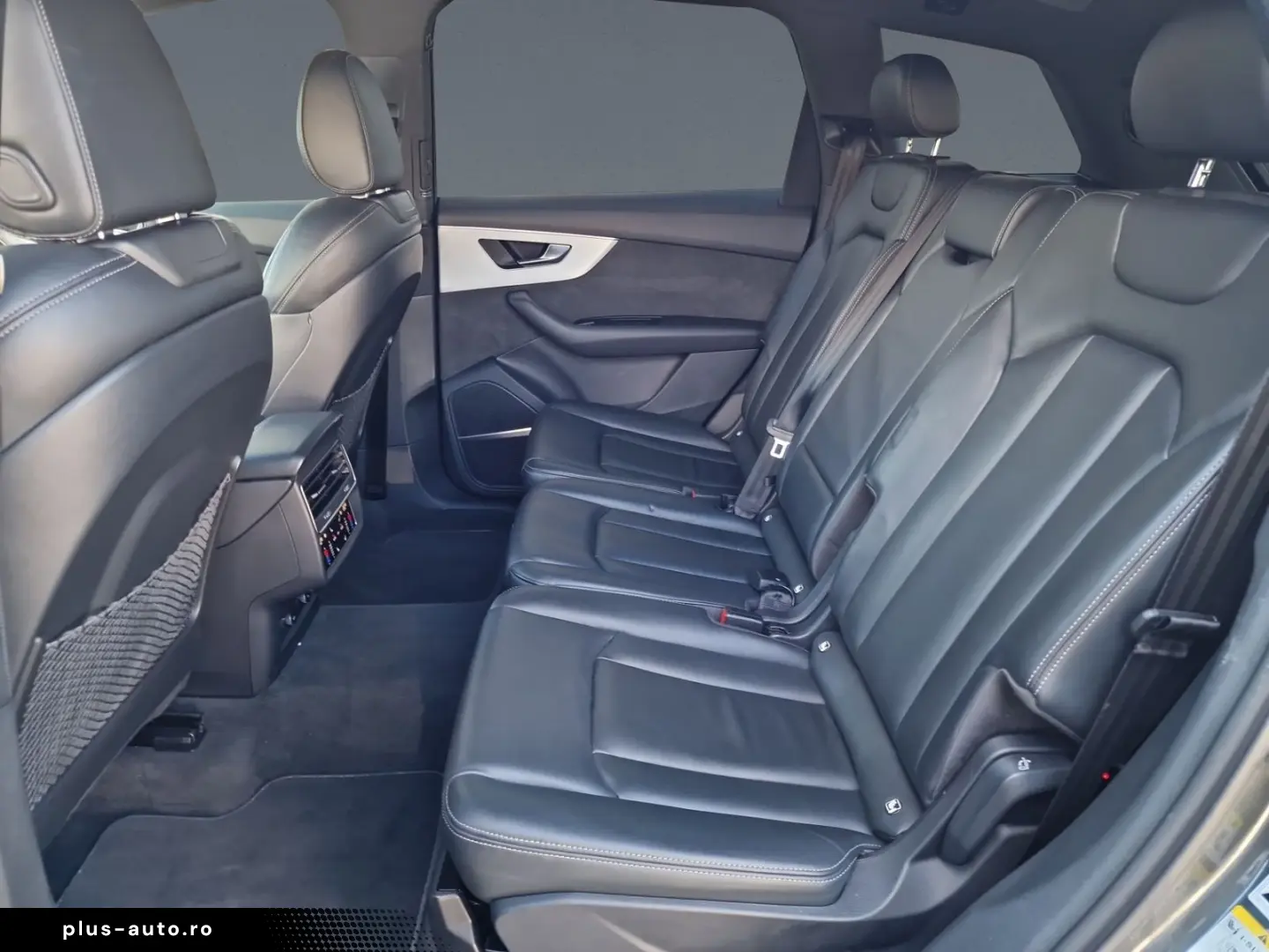 AUDI Q7 50 TDI S line