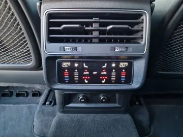 AUDI Q7 50 TDI S line