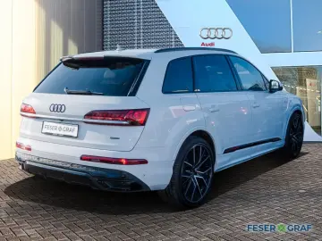 AUDI Q7 50TDI S line
