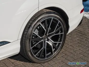 AUDI Q7 50TDI S line