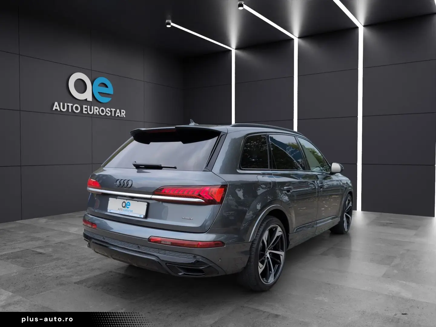 AUDI Q7 50 TDI S line