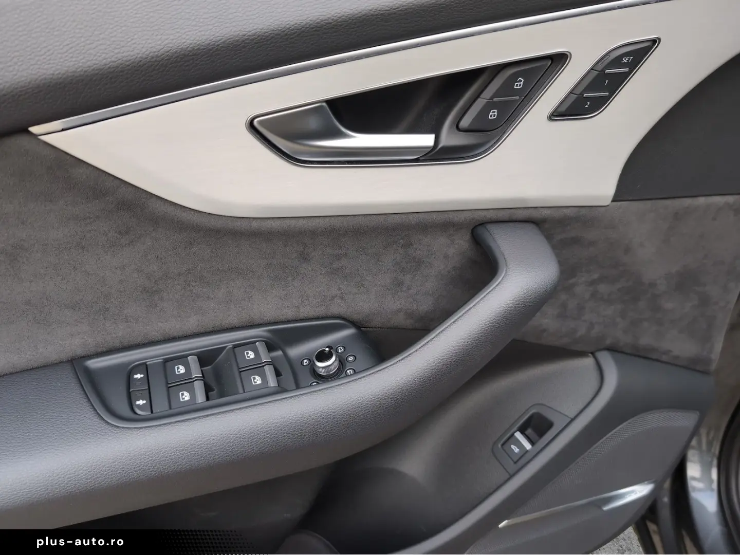 AUDI Q7 50 TDI S line