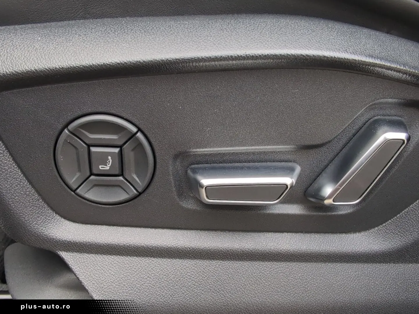 AUDI Q7 50 TDI S line