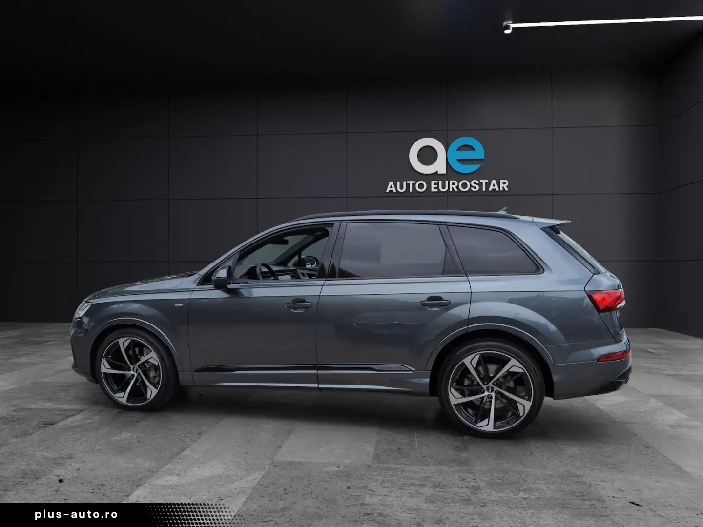 AUDI Q7 50 TDI S line