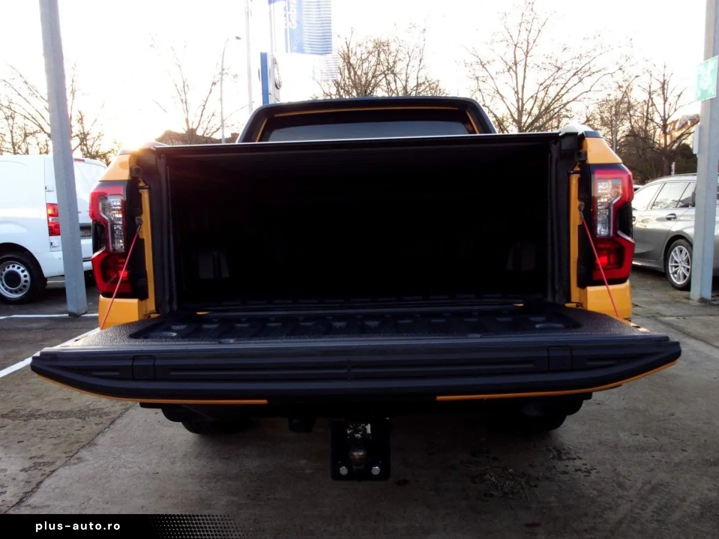 FORD Ranger Wildtrak DoKa Autom AWD AHK eROLLO 360 KA