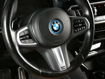 BMW X3 xDrive30e M Sportpaket LiveCockpit LED AHK Hi