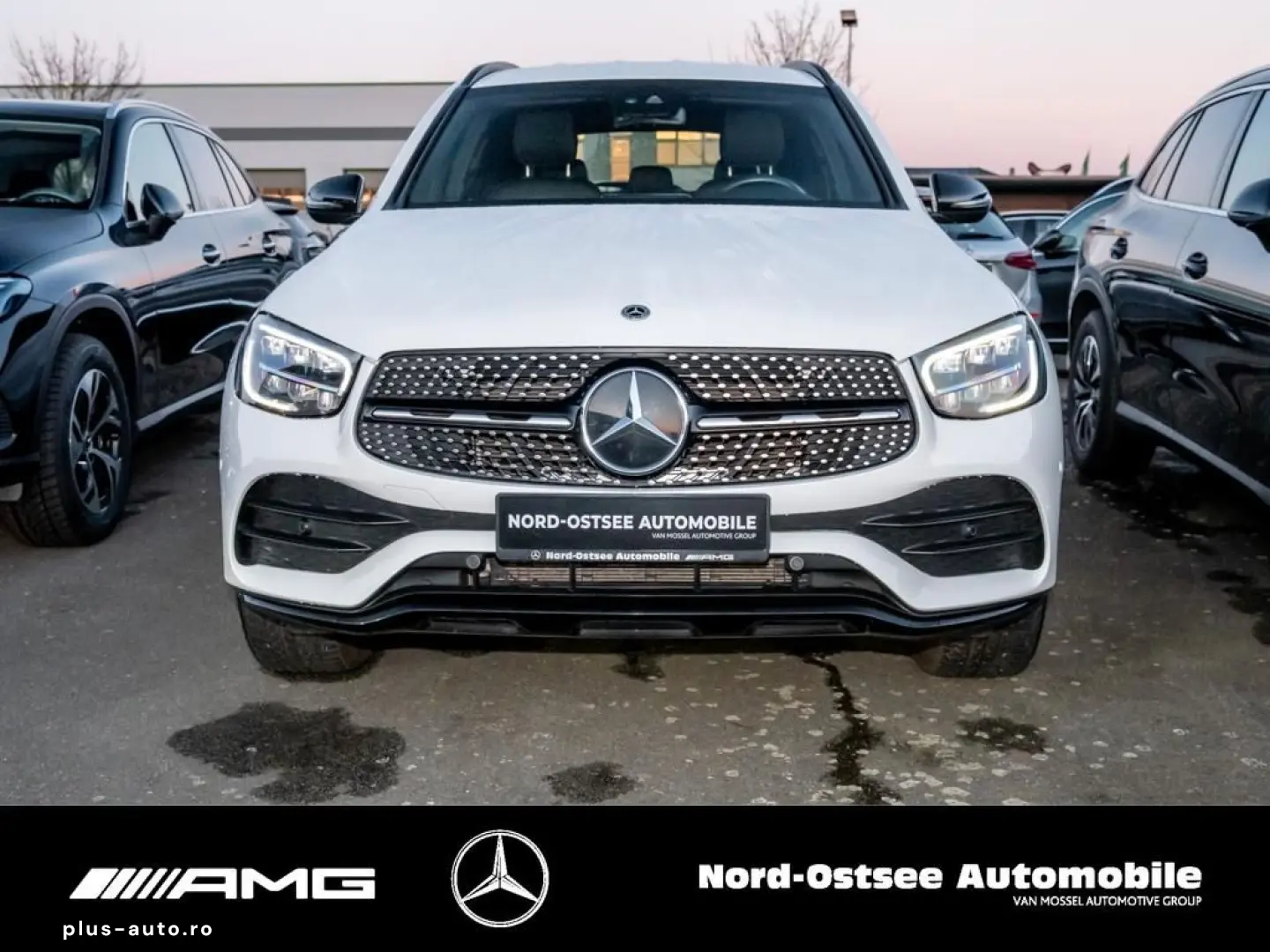 MERCEDES-BENZ GLC 300 e 4M AMG NIGHT NAVI LED SHZ AHK KAMERA