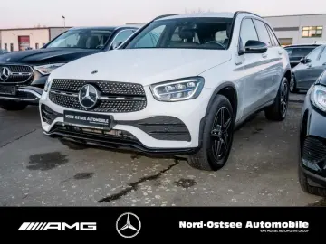 MERCEDES-BENZ GLC 300 e 4M AMG NIGHT NAVI LED SHZ AHK KAMERA