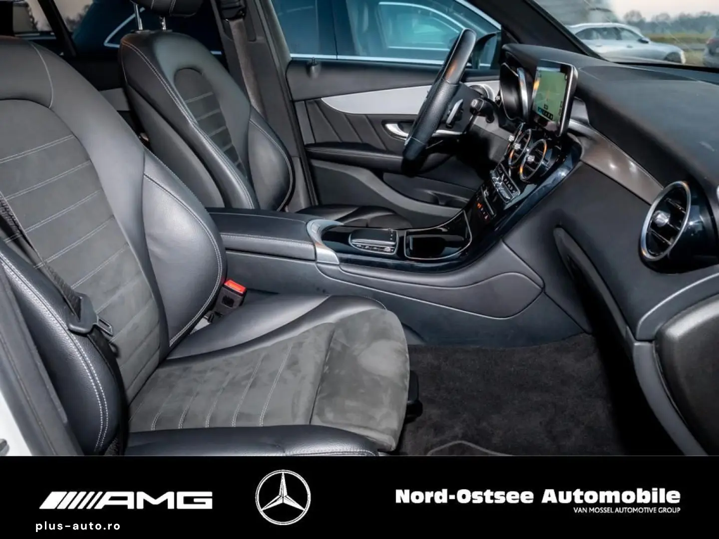 MERCEDES-BENZ GLC 300 e 4M AMG NIGHT NAVI LED SHZ AHK KAMERA