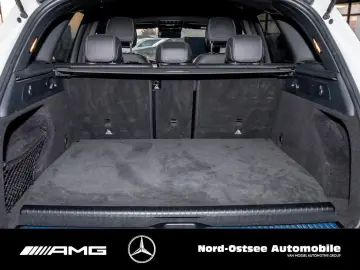 MERCEDES-BENZ GLC 300 e 4M AMG NIGHT NAVI LED SHZ AHK KAMERA