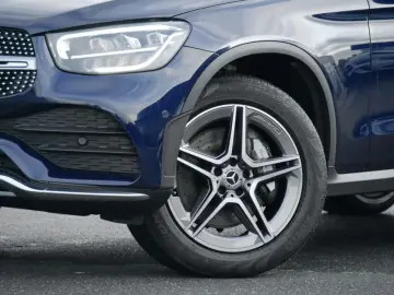 MERCEDES-BENZ GLC 300 e 4M AMG MBUX SHZ TEMP KAM KEY&hellip;