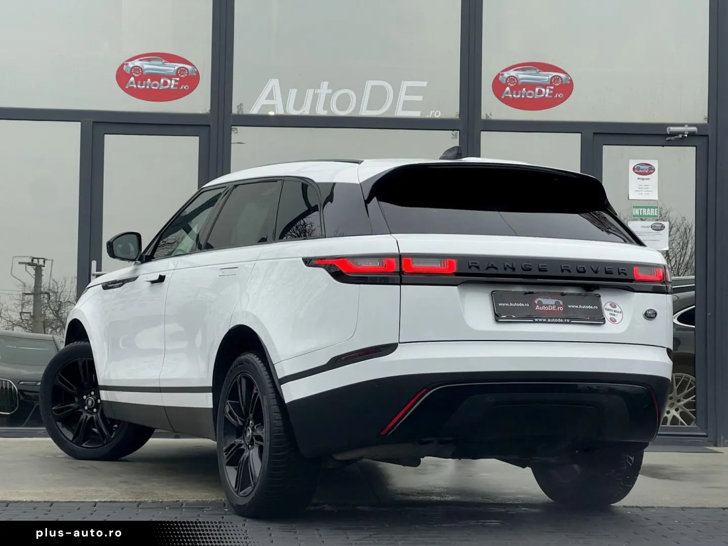 Land-Rover Range-Rover-Velar