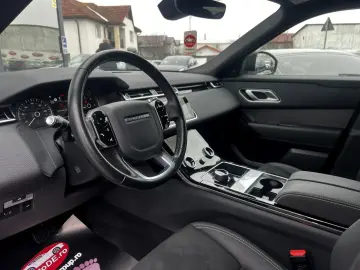 Land-Rover Range-Rover-Velar