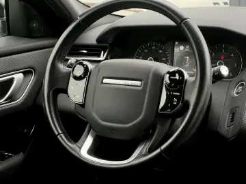 Land-Rover Range-Rover-Velar