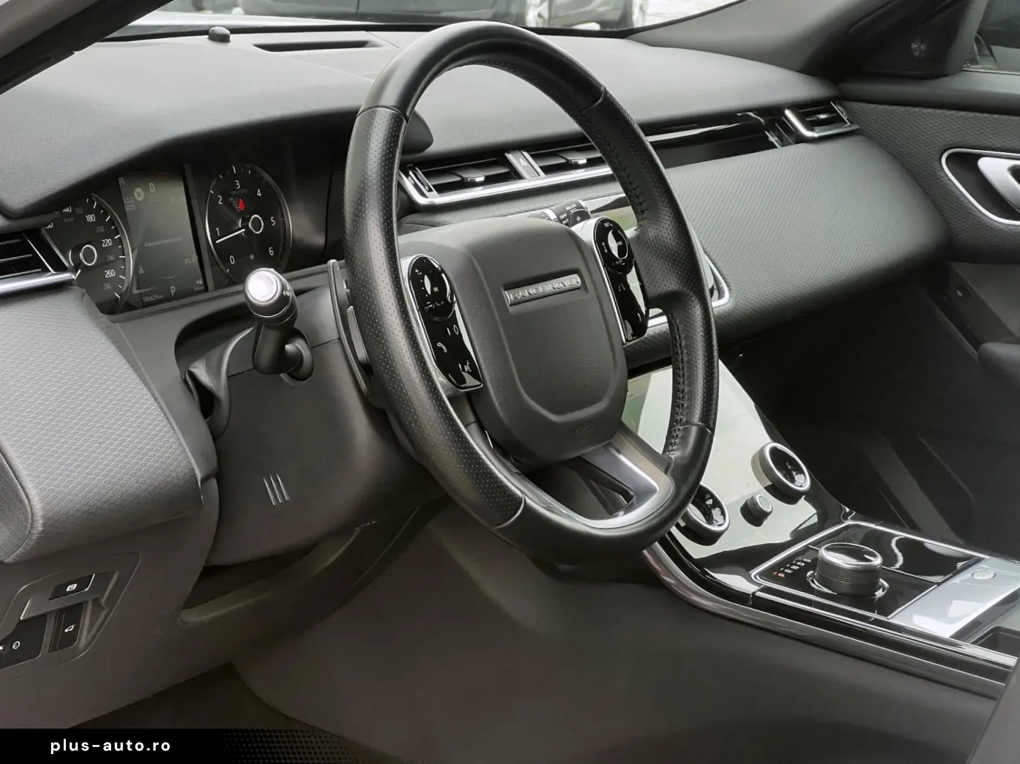 Land-Rover Range-Rover-Velar