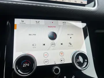 Land-Rover Range-Rover-Velar