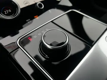 Land-Rover Range-Rover-Velar