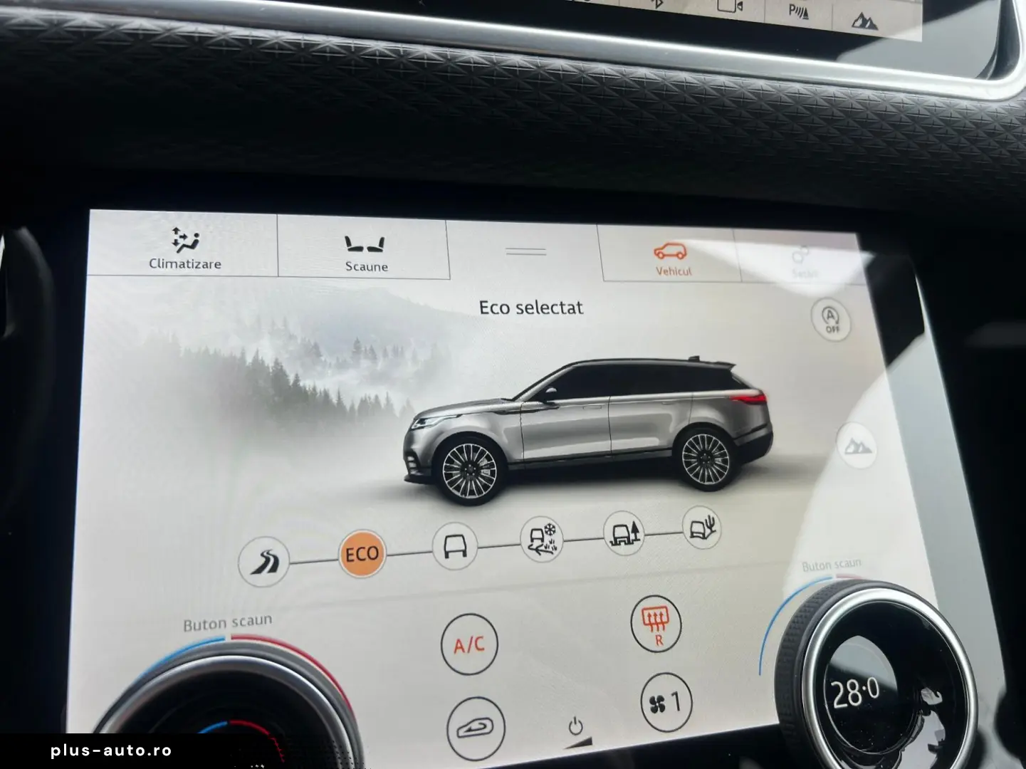 Land-Rover Range-Rover-Velar