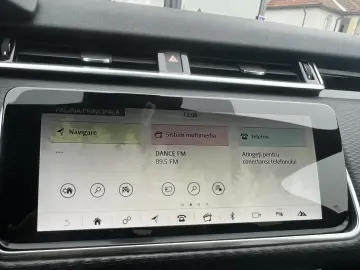 Land-Rover Range-Rover-Velar